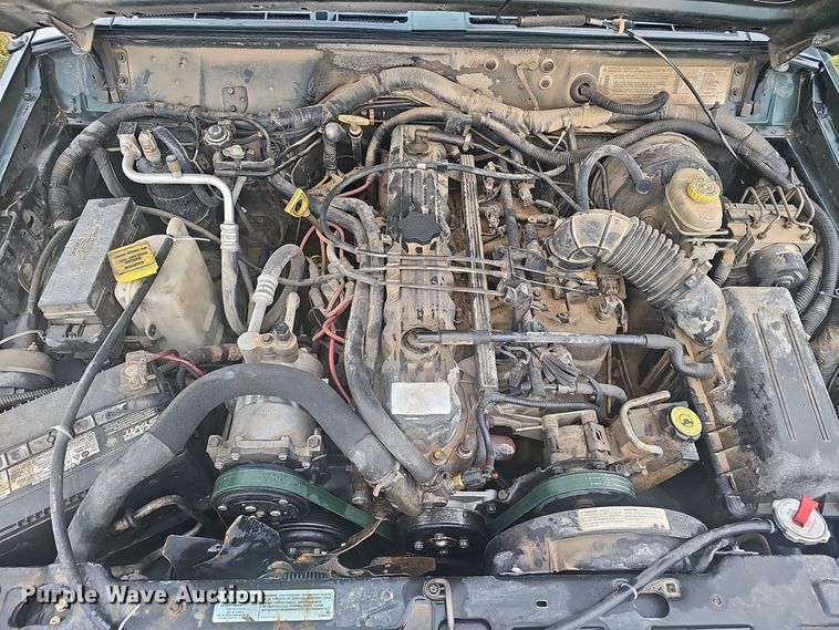 image for item OJ9045 1999 Jeep Cherokee SUV