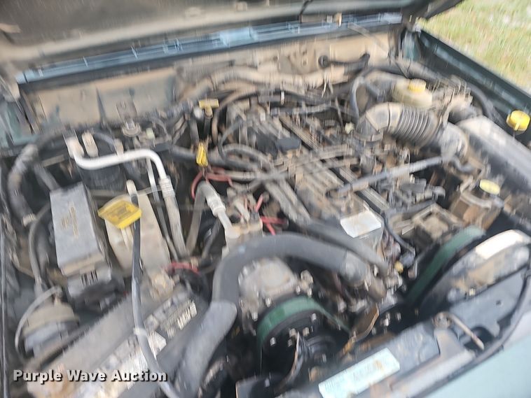 image for item OJ9045 1999 Jeep Cherokee SUV