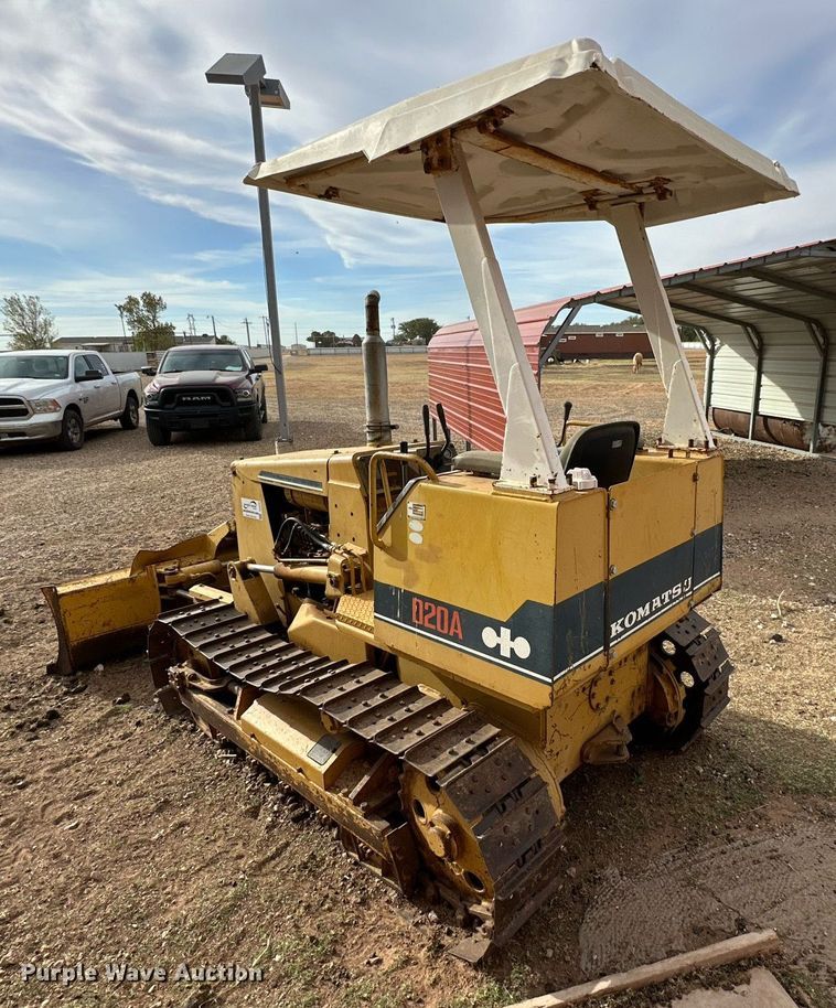 image for item DD3430 Komatsu D20A dozer