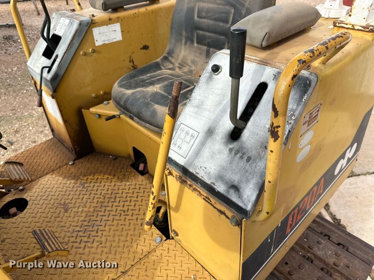 image for item DD3430 Komatsu D20A dozer