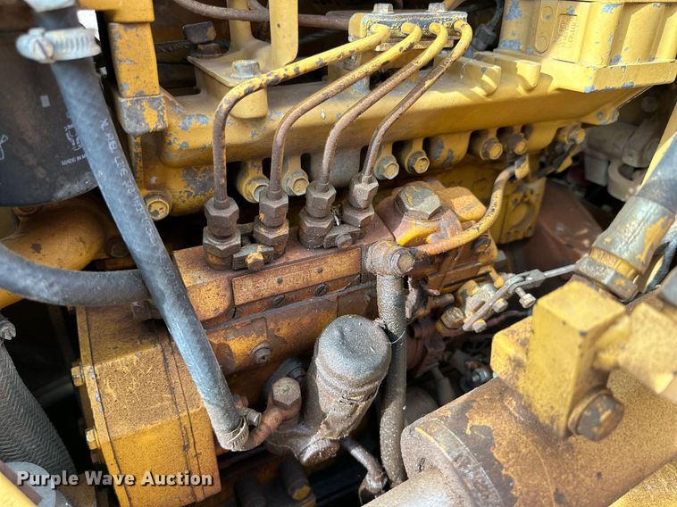 image for item DD3430 Komatsu D20A dozer