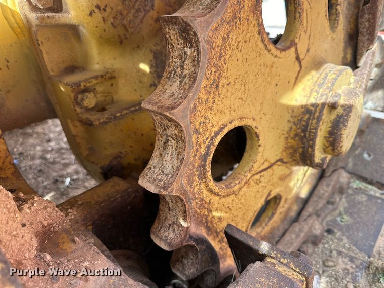 image for item DD3430 Komatsu D20A dozer