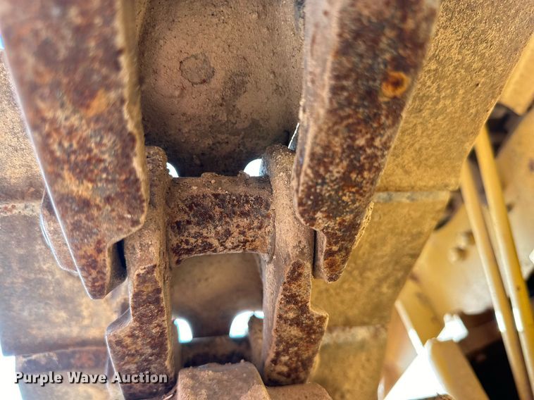 image for item DD3430 Komatsu D20A dozer