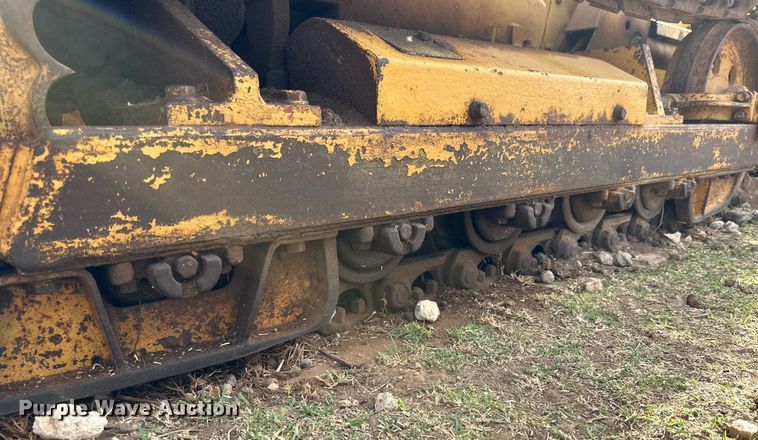 image for item DD3430 Komatsu D20A dozer