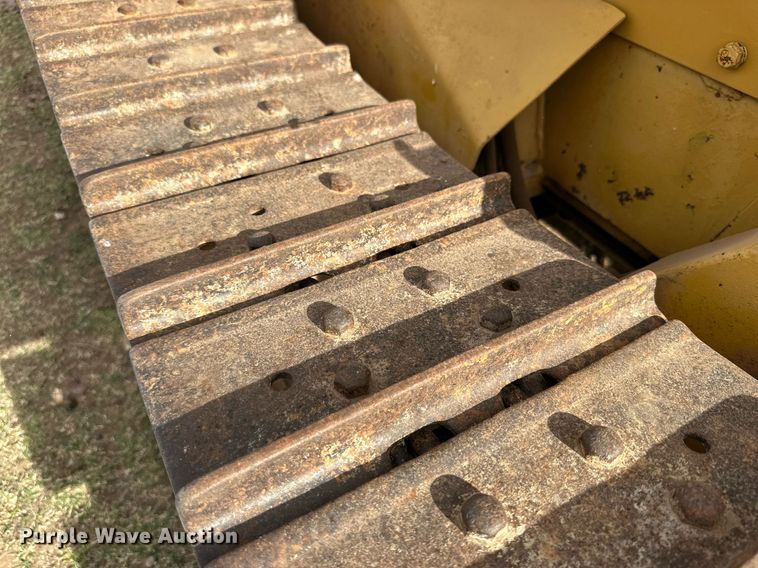 image for item DD3430 Komatsu D20A dozer