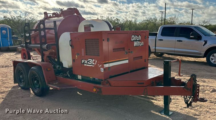 image for item DD3436 2011 Ditch Witch FX30 vacuum excavator