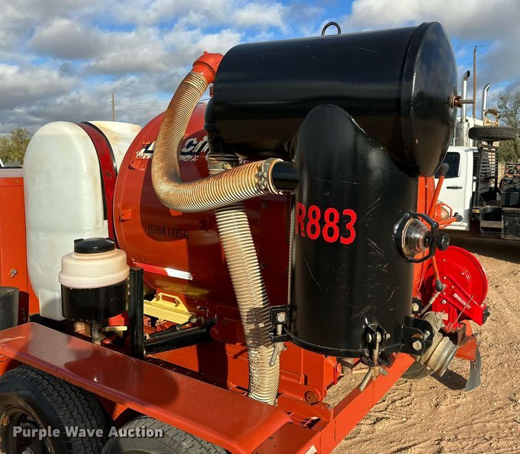 image for item DD3436 2011 Ditch Witch FX30 vacuum excavator
