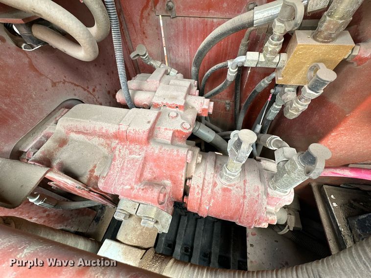 image for item DD3441 1998 Ditch Witch JT1720 directional boring unit