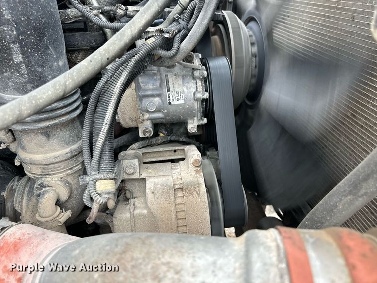 image for item DL0482 2009 International WorkStar 7300 bucket truck