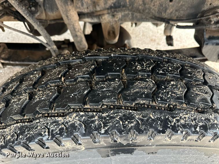 image for item DL0482 2009 International WorkStar 7300 bucket truck