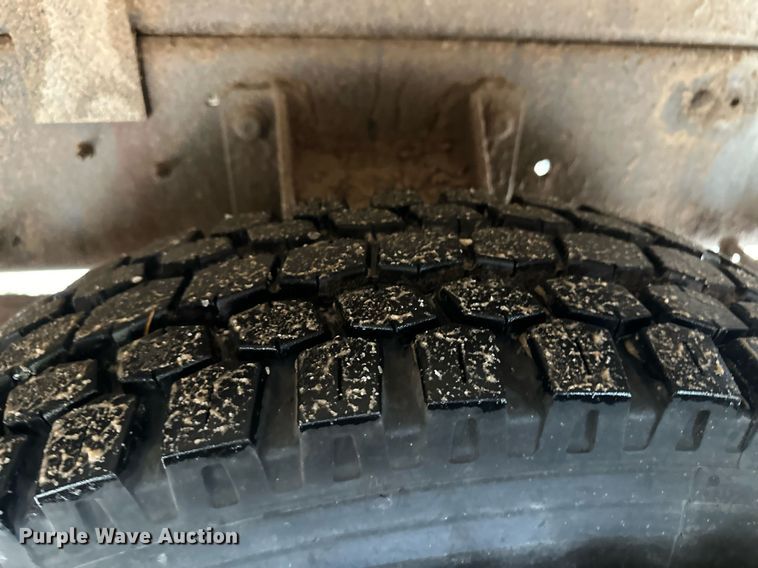 image for item DL0482 2009 International WorkStar 7300 bucket truck