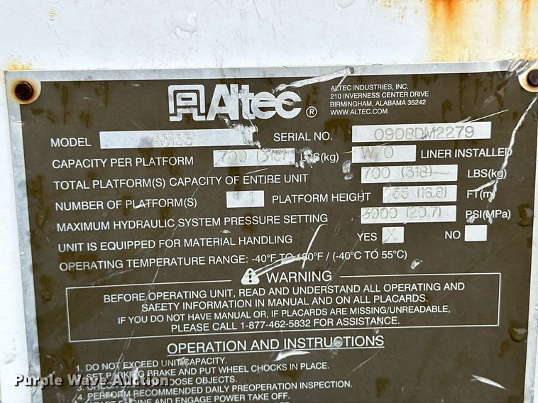 image for item DL0483 2009 International DuraStar 4300 bucket truck