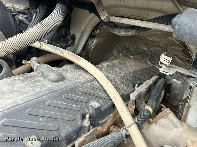 image for item DL0483 2009 International DuraStar 4300 bucket truck