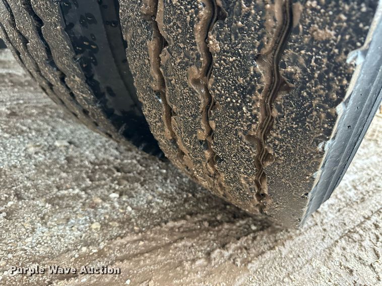 image for item DL0483 2009 International DuraStar 4300 bucket truck