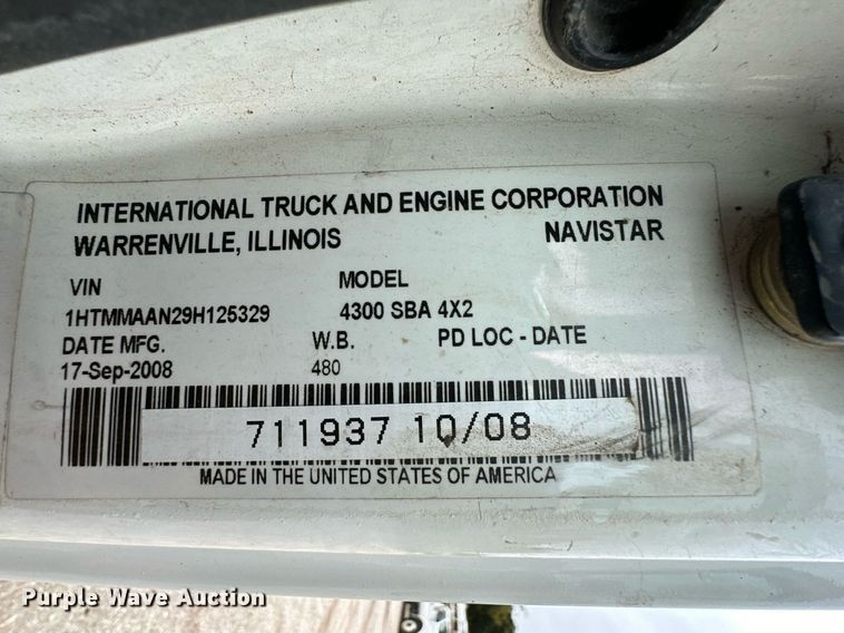 image for item DL0483 2009 International DuraStar 4300 bucket truck