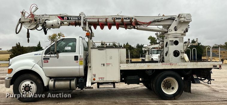 image for item DL0484 2015 Ford F750 Super Duty digger derrick truck