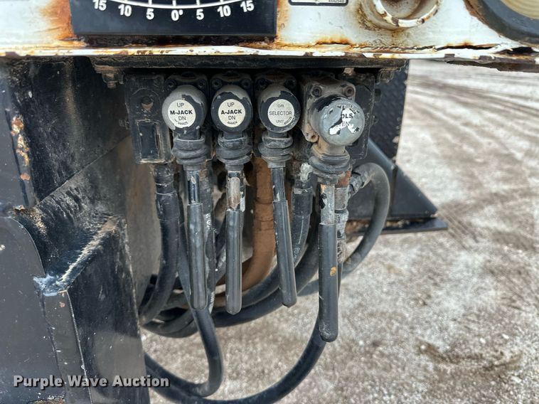 image for item DL0484 2015 Ford F750 Super Duty digger derrick truck