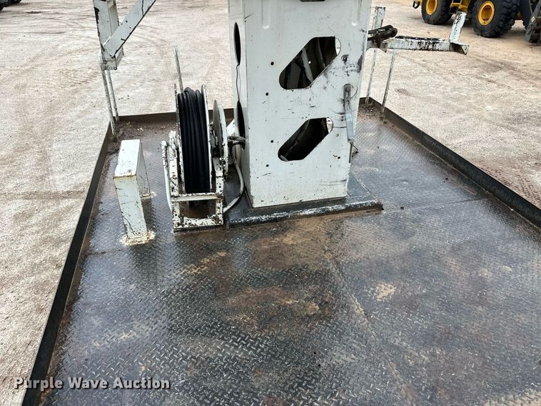 image for item DL0484 2015 Ford F750 Super Duty digger derrick truck