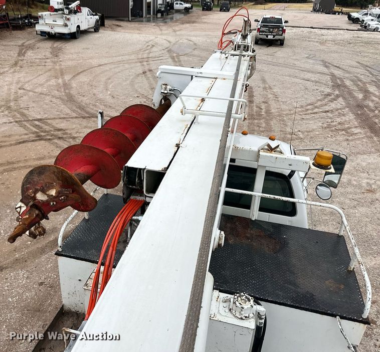 image for item DL0484 2015 Ford F750 Super Duty digger derrick truck