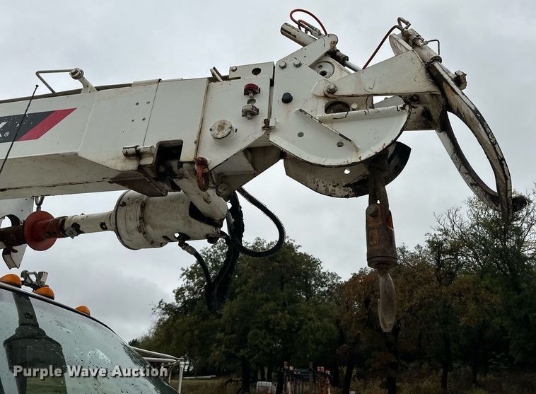 image for item DL0484 2015 Ford F750 Super Duty digger derrick truck