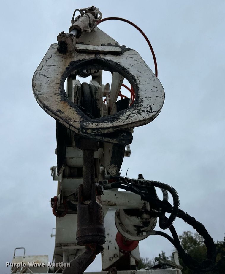 image for item DL0484 2015 Ford F750 Super Duty digger derrick truck