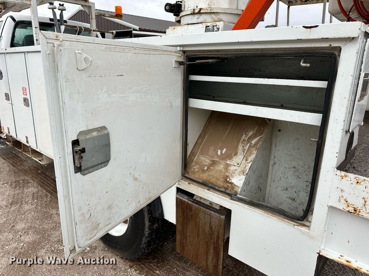 image for item DL0485 2011 Ford F750 Super Duty bucket truck