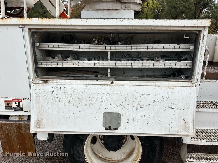 image for item DL0485 2011 Ford F750 Super Duty bucket truck