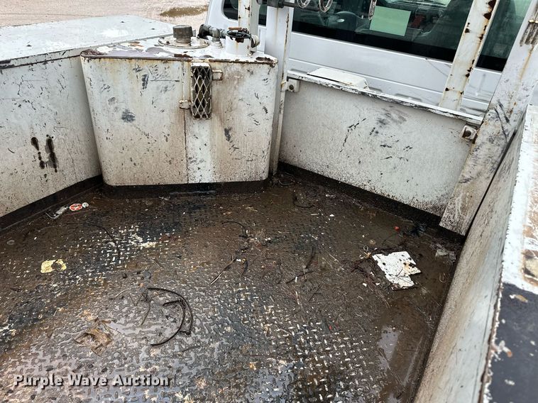 image for item DL0485 2011 Ford F750 Super Duty bucket truck