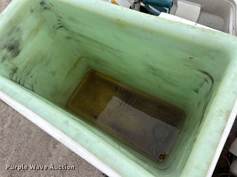 image for item DL0485 2011 Ford F750 Super Duty bucket truck