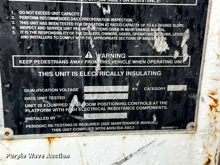 image for item DL0485 2011 Ford F750 Super Duty bucket truck