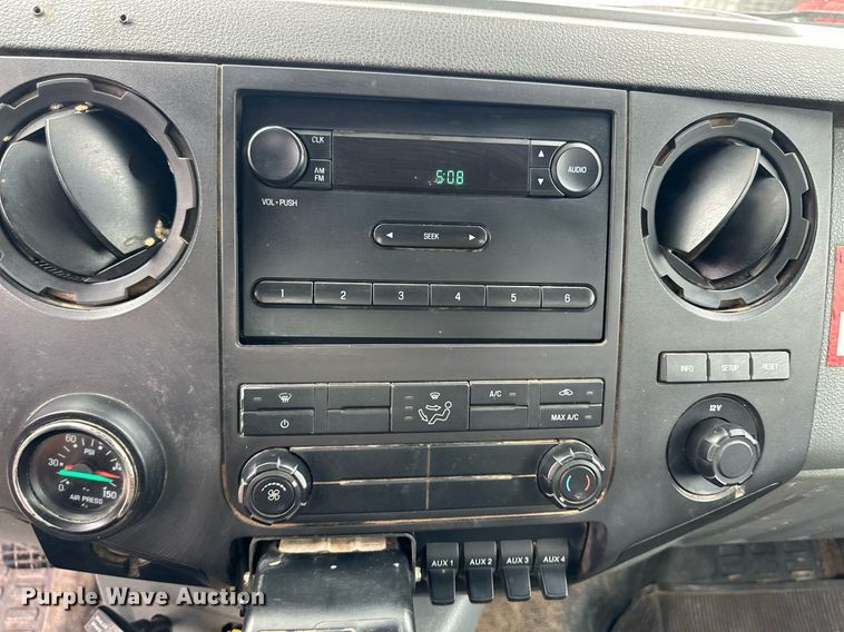 image for item DL0485 2011 Ford F750 Super Duty bucket truck