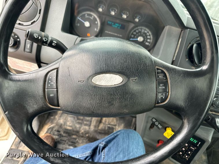 image for item DL0485 2011 Ford F750 Super Duty bucket truck