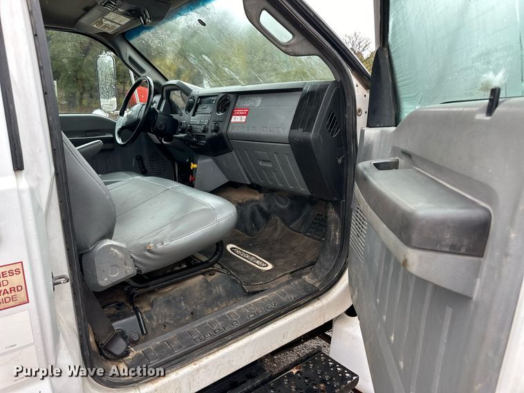 image for item DL0485 2011 Ford F750 Super Duty bucket truck