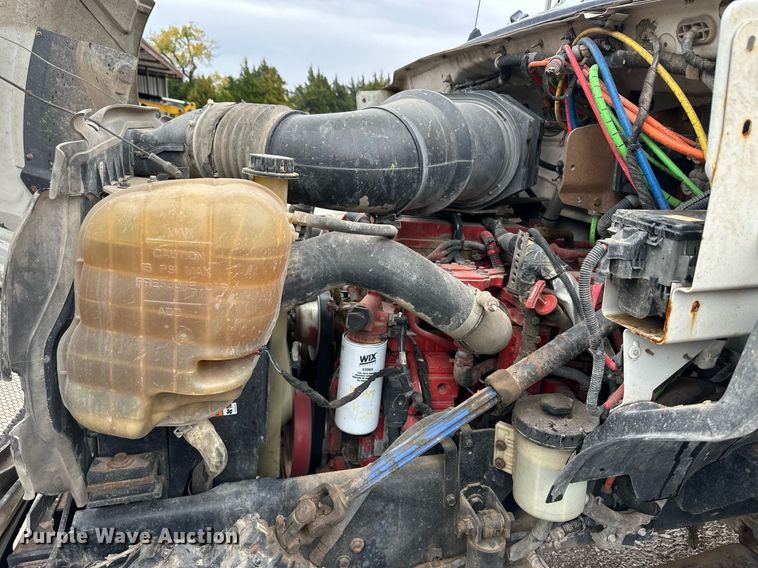 image for item DL0485 2011 Ford F750 Super Duty bucket truck