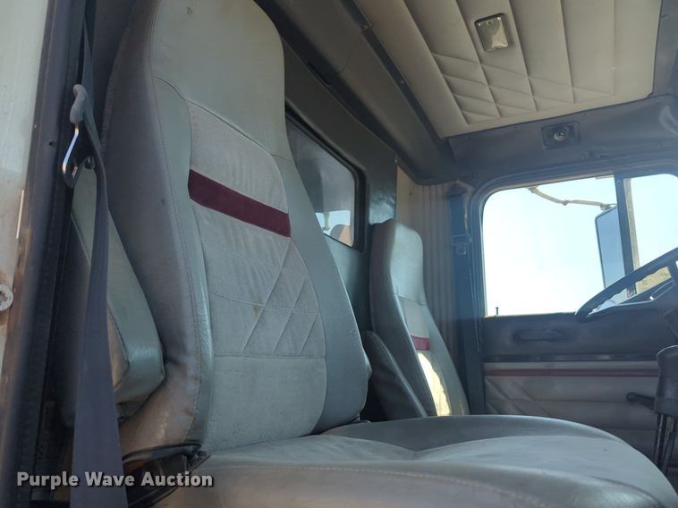 image for item DL1049 1994 International 9200 dump truck