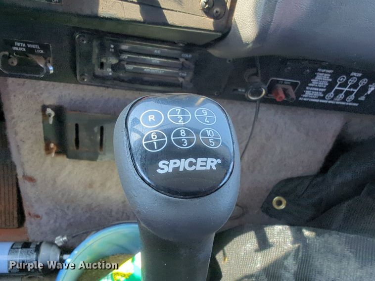 image for item DL1049 1994 International 9200 dump truck