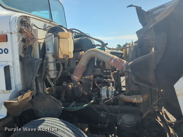 image for item DL1049 1994 International 9200 dump truck