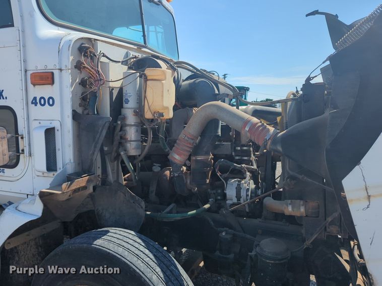 image for item DL1049 1994 International 9200 dump truck