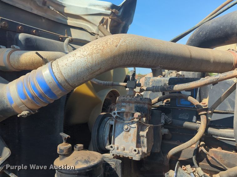 image for item DL1049 1994 International 9200 dump truck