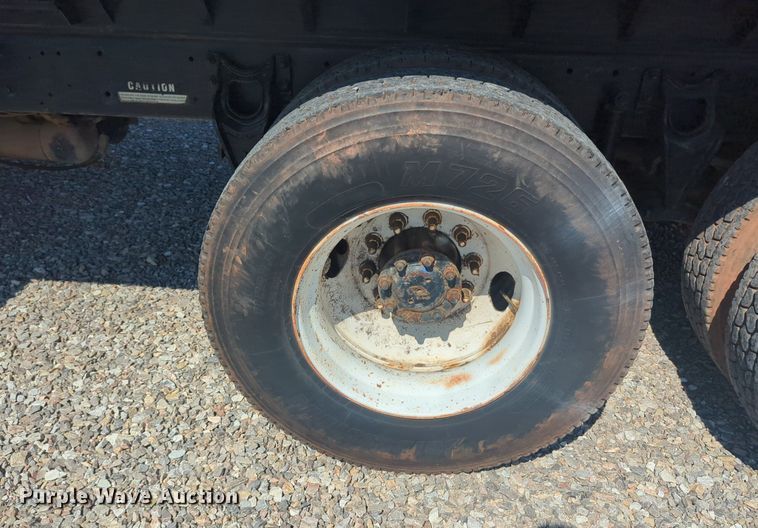 image for item DL1049 1994 International 9200 dump truck