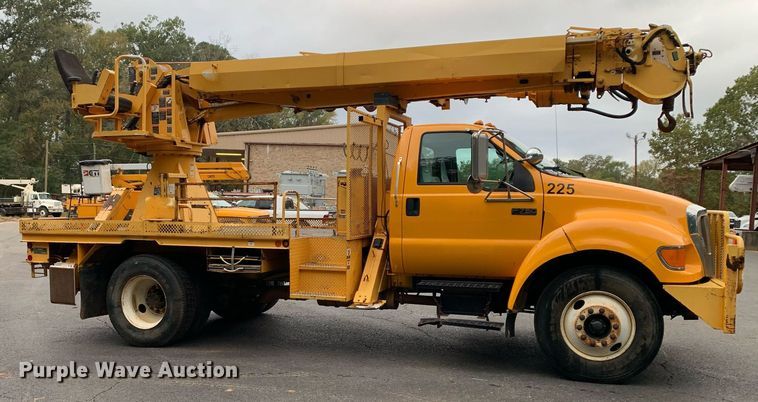 image for item DM1841 2009 Ford F750 digger derrick truck