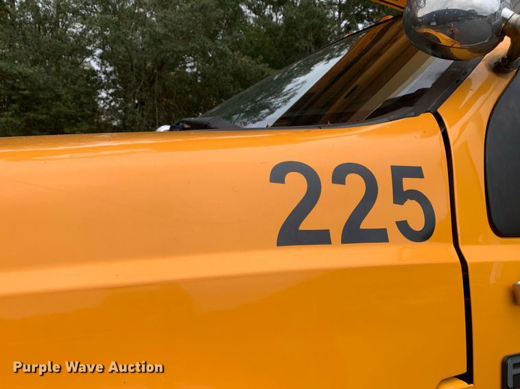 image for item DM1841 2009 Ford F750 digger derrick truck