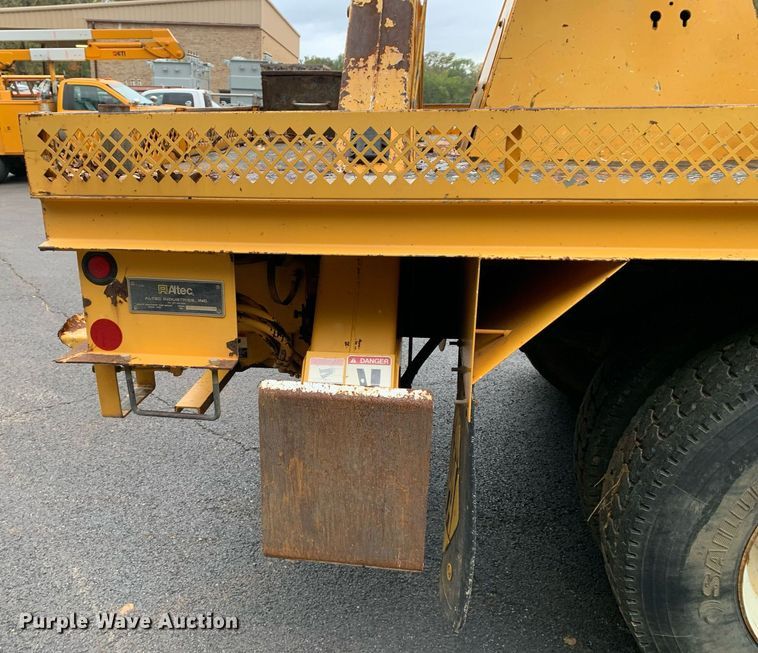 image for item DM1841 2009 Ford F750 digger derrick truck