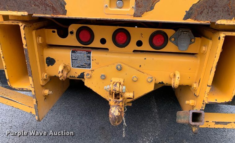 image for item DM1841 2009 Ford F750 digger derrick truck