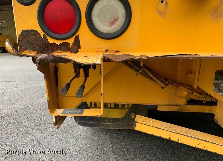 image for item DM1841 2009 Ford F750 digger derrick truck