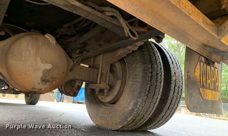 image for item DM1841 2009 Ford F750 digger derrick truck