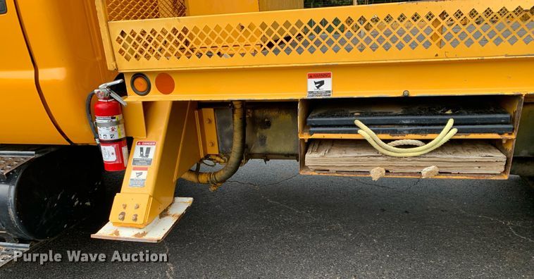 image for item DM1841 2009 Ford F750 digger derrick truck