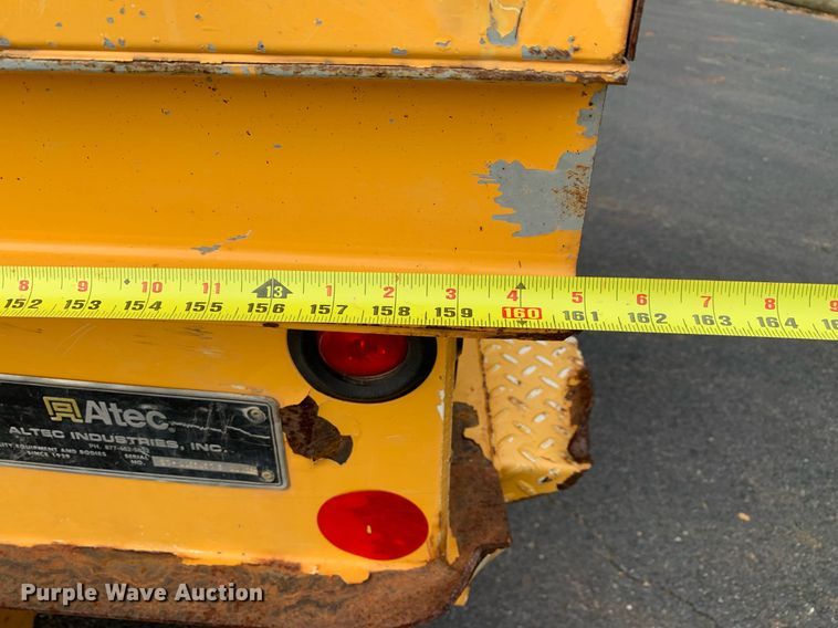 image for item DM1841 2009 Ford F750 digger derrick truck