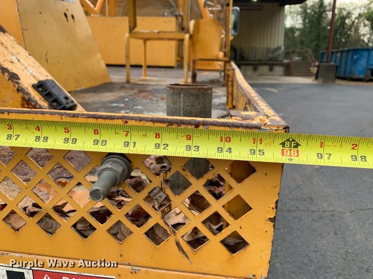 image for item DM1841 2009 Ford F750 digger derrick truck