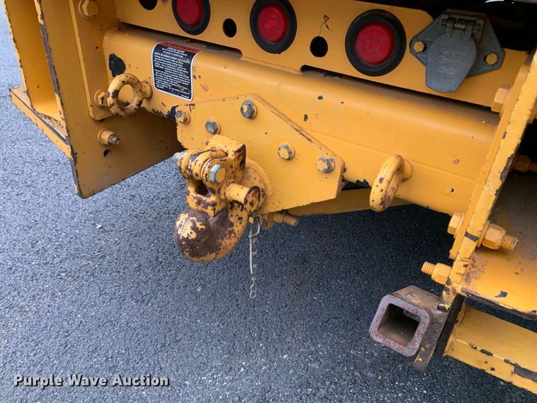 image for item DM1841 2009 Ford F750 digger derrick truck